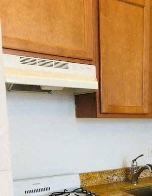617 Grove Studio Kitchen